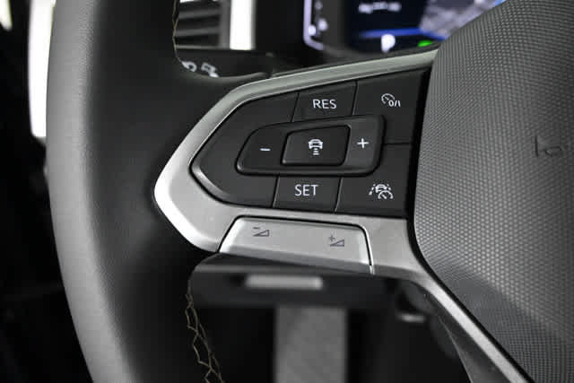 Certified 2023 Volkswagen Atlas SEL AWD/4WD image 24