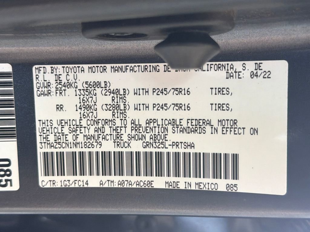 Used 2022 Toyota Tacoma SR5 w/ Technology Package RWD image 32