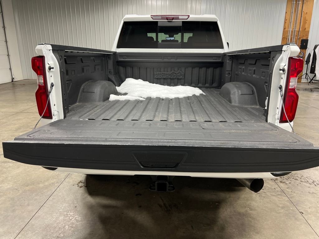 Used 2021 Chevrolet Silverado 3500 High Country w/ Z71 Off-Road Package image 12
