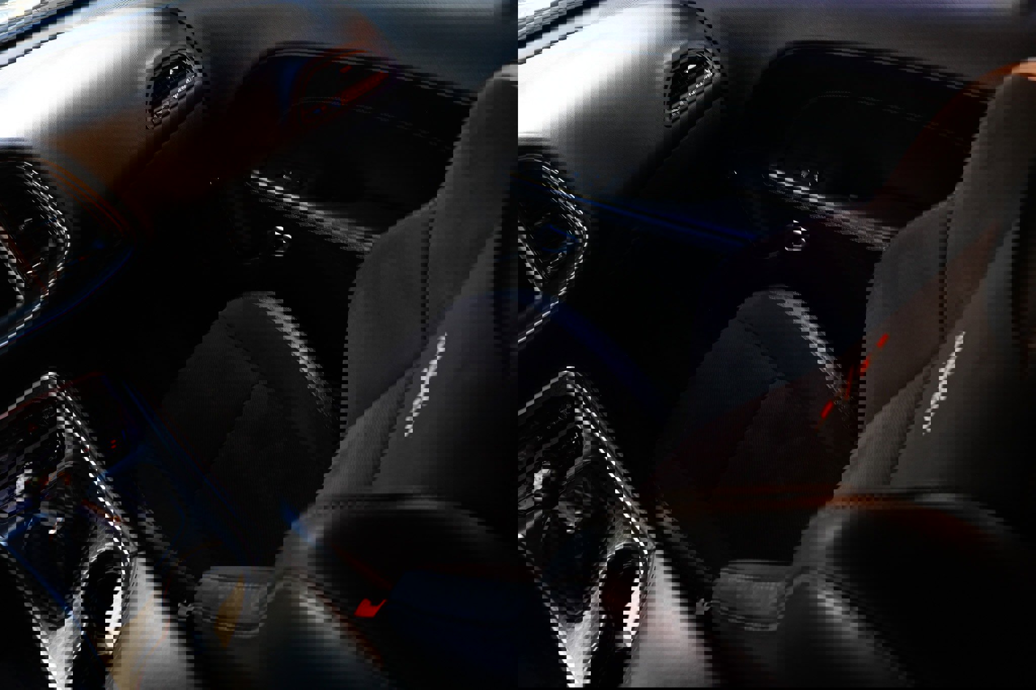 Used 2015 Dodge Challenger R/T Scat Pack w/ Scat Pack Appearance Package image 27