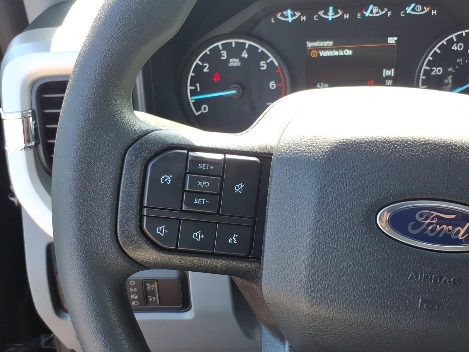 New 2026 Ford F250 XLT w/ FX4 Off-Road Package AWD/4WD image 14