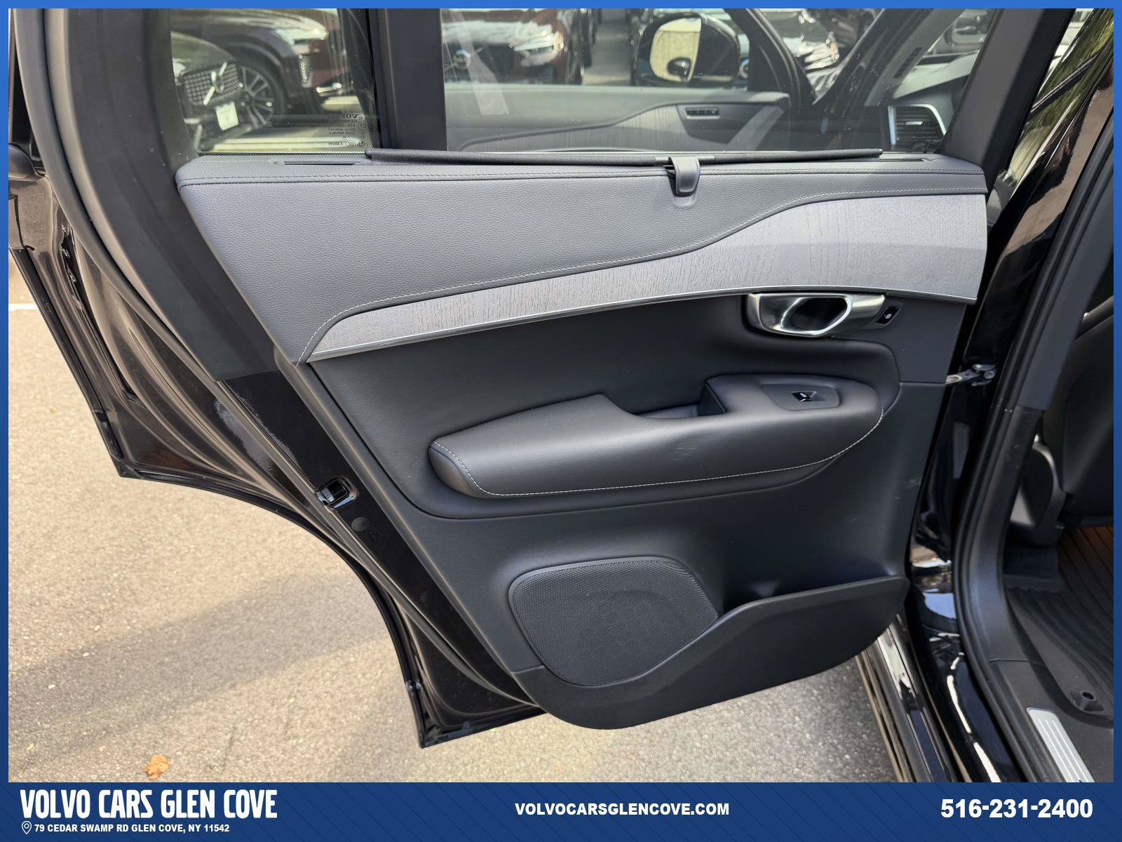 Used 2025 Volvo XC90 T8 Ultra w/ Protection Package Premier AWD/4WD image 18