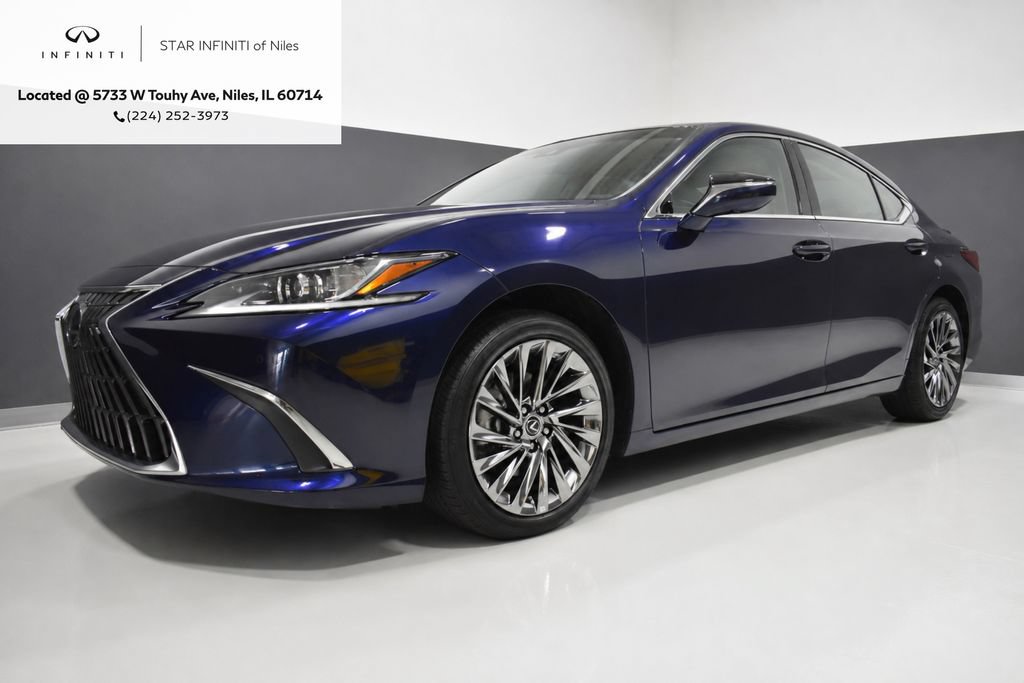 Used 2025 Lexus ES 300h w/ Luxury Package