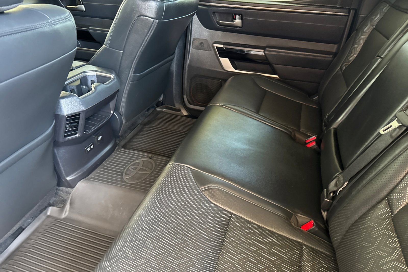 Used 2025 Toyota Tundra Limited image 11