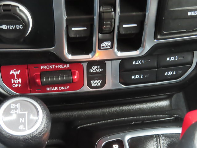 Used 2024 Jeep Wrangler Unlimited Rubicon AWD/4WD image 34