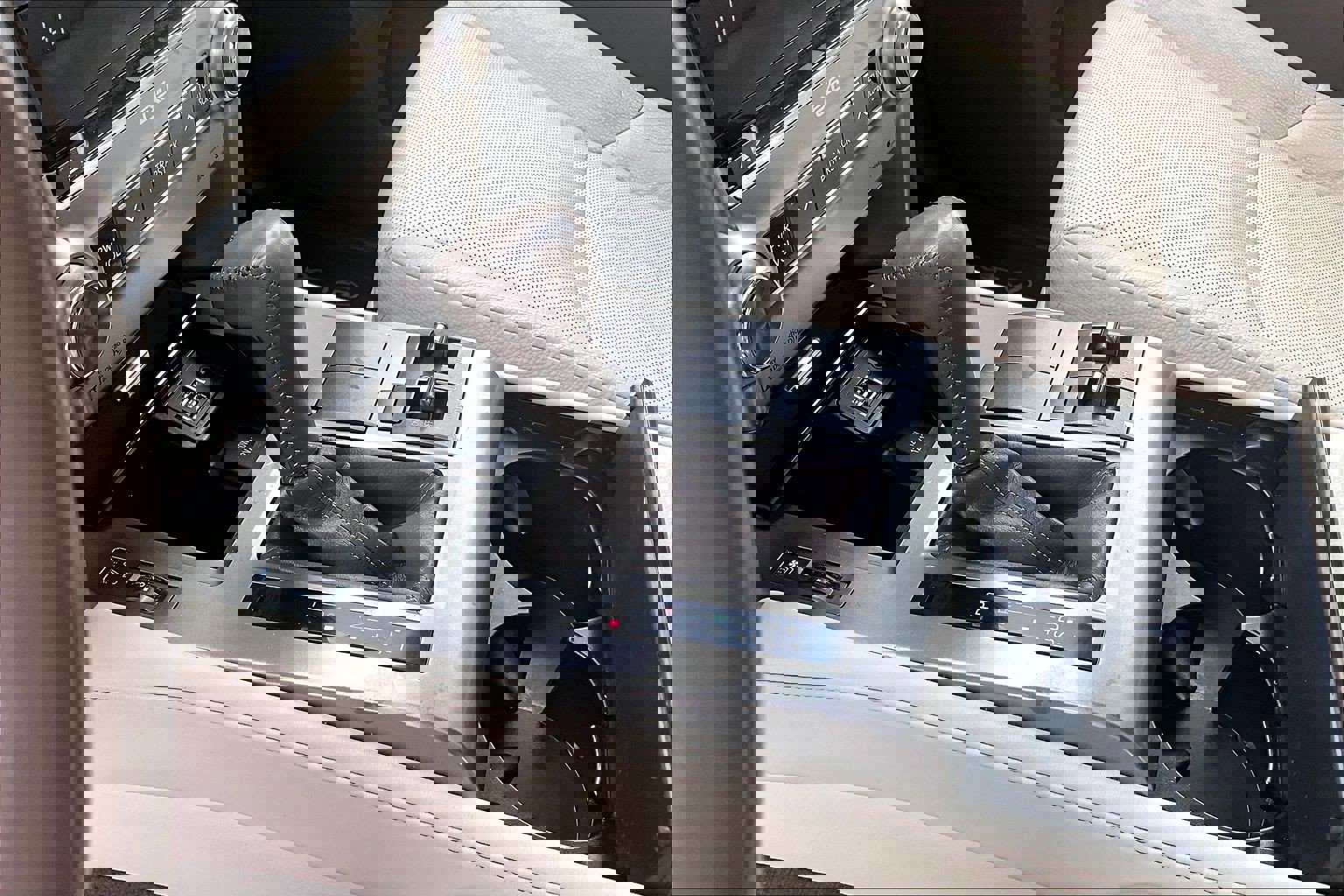 Used 2019 Lexus GX 460 Premium w/ Premium Package image 15