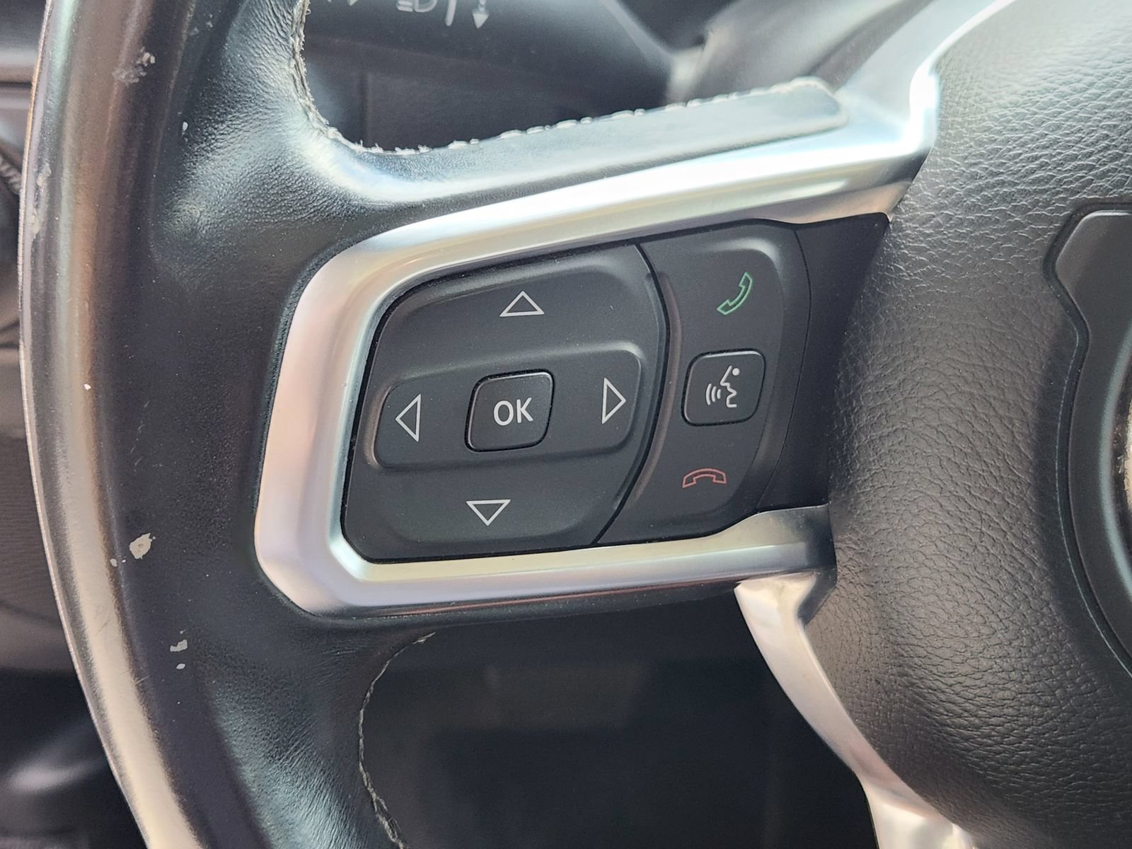 Used 2018 Jeep Wrangler Unlimited Sahara AWD/4WD image 29