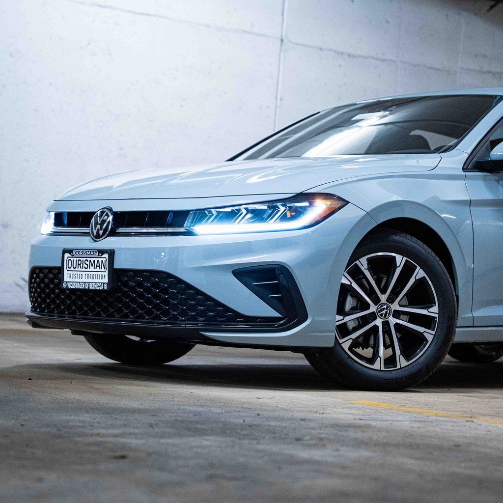 New 2026 Volkswagen Jetta Sport FWD image 2