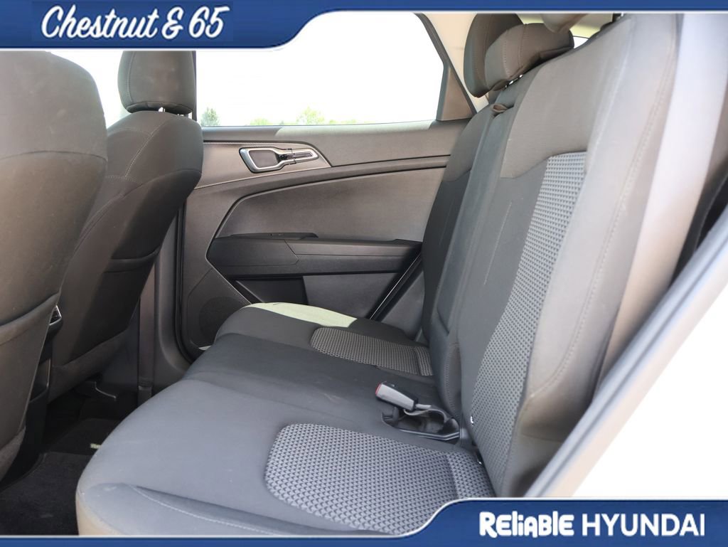Used 2023 Kia Sportage LX FWD image 18