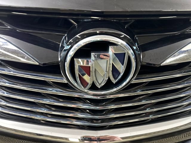 Used 2023 Buick Enclave Essence image 9