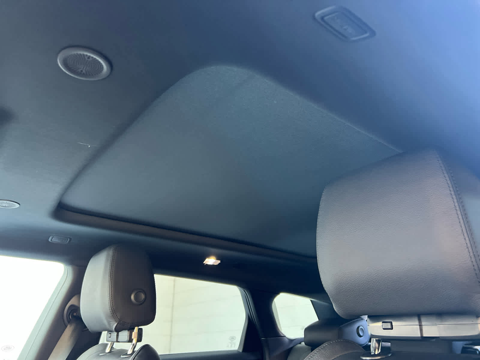 Used 2025 Land Rover Range Rover Evoque Dynamic SE image 14