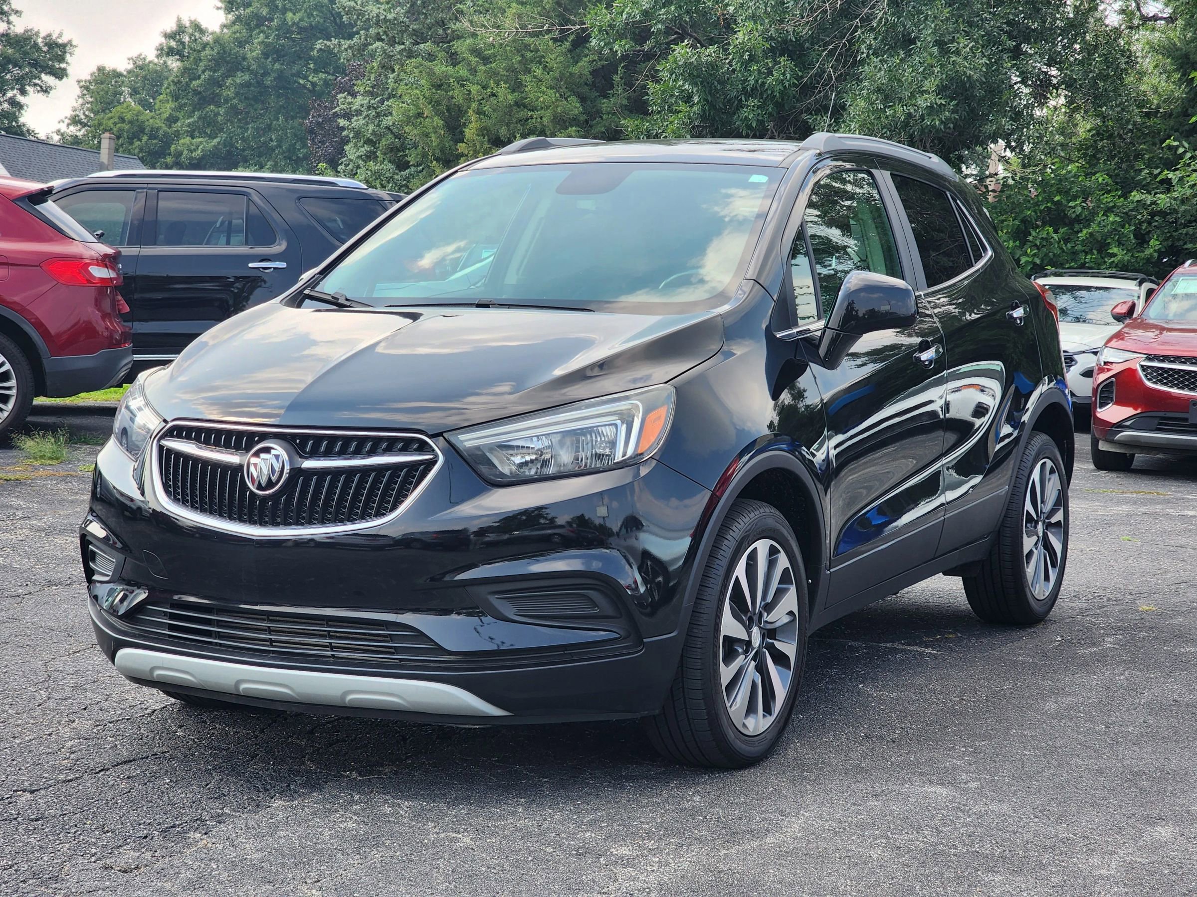 Used 2021 Buick Encore Preferred image 3
