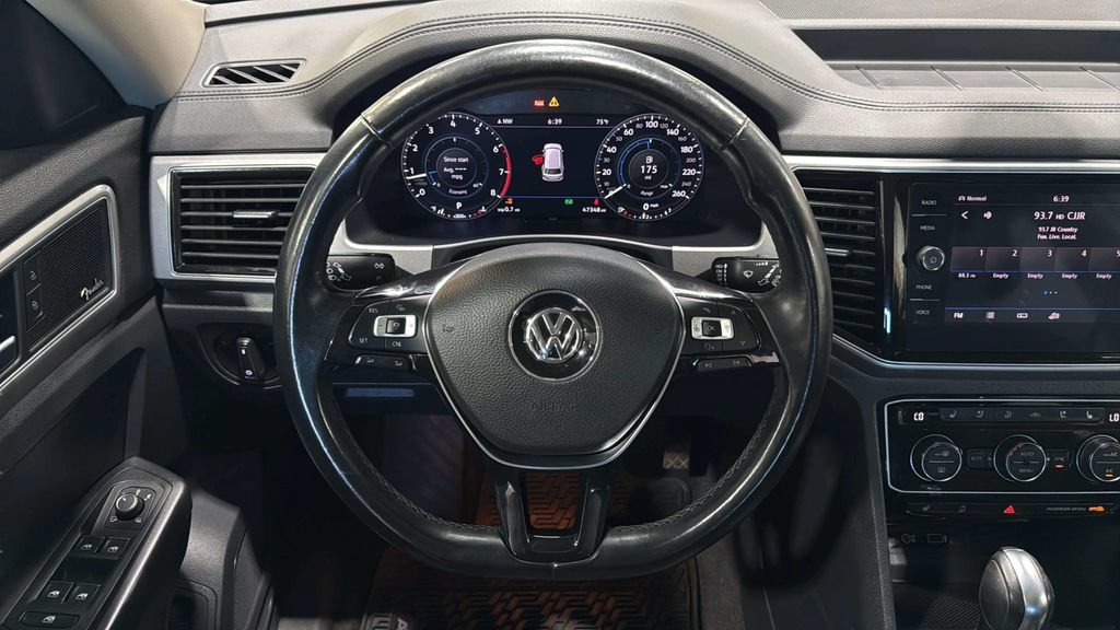 Used 2018 Volkswagen Atlas SEL Premium AWD/4WD image 16