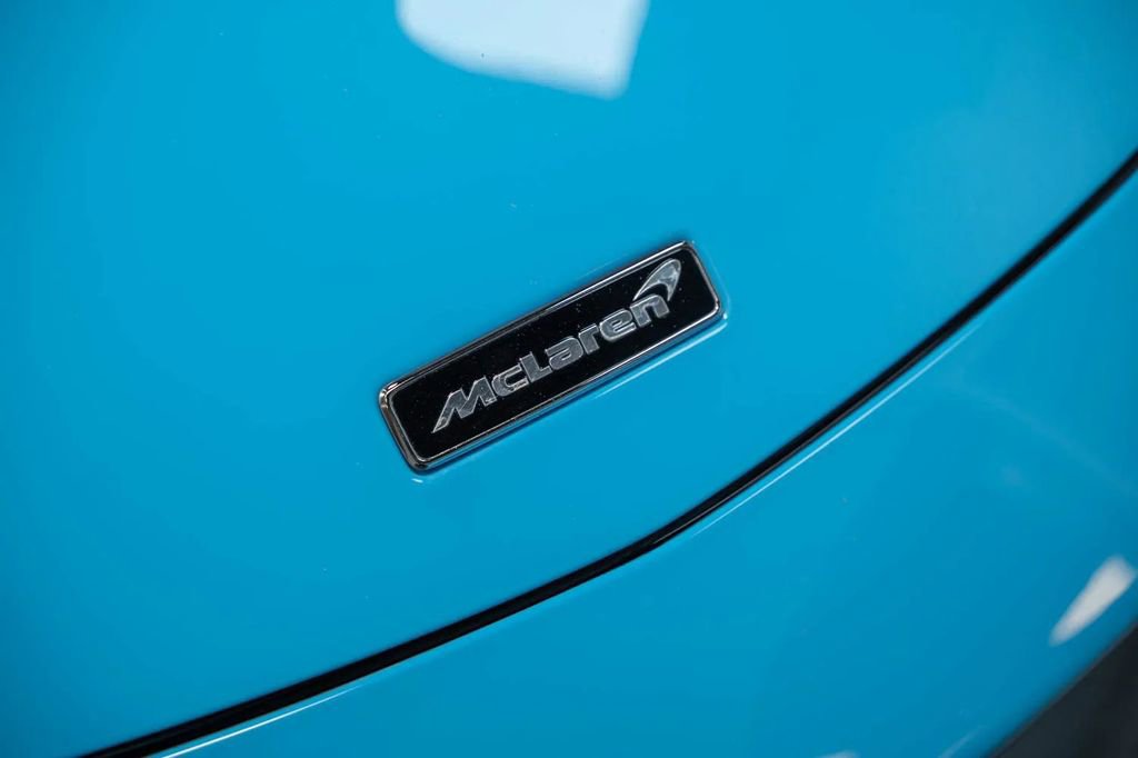 Used 2020 McLaren 600LT Spider image 13