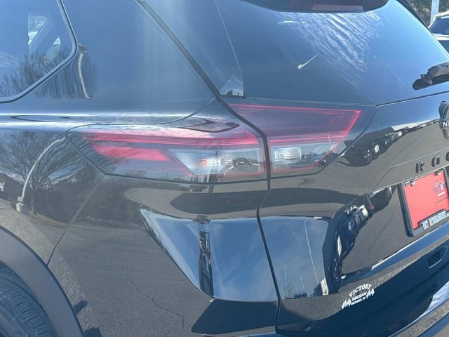 New 2026 Nissan Rogue Dark Armor image 12