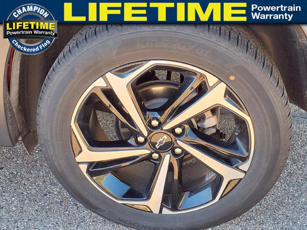 Used 2023 Chevrolet TrailBlazer RS w/ Convenience Package AWD/4WD image 9