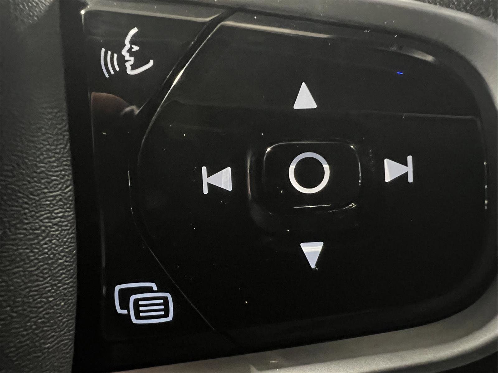 Used 2021 Volvo XC90 T6 Inscription image 21