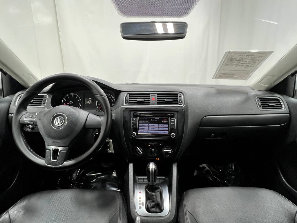 Used 2012 Volkswagen Jetta SE FWD image 18