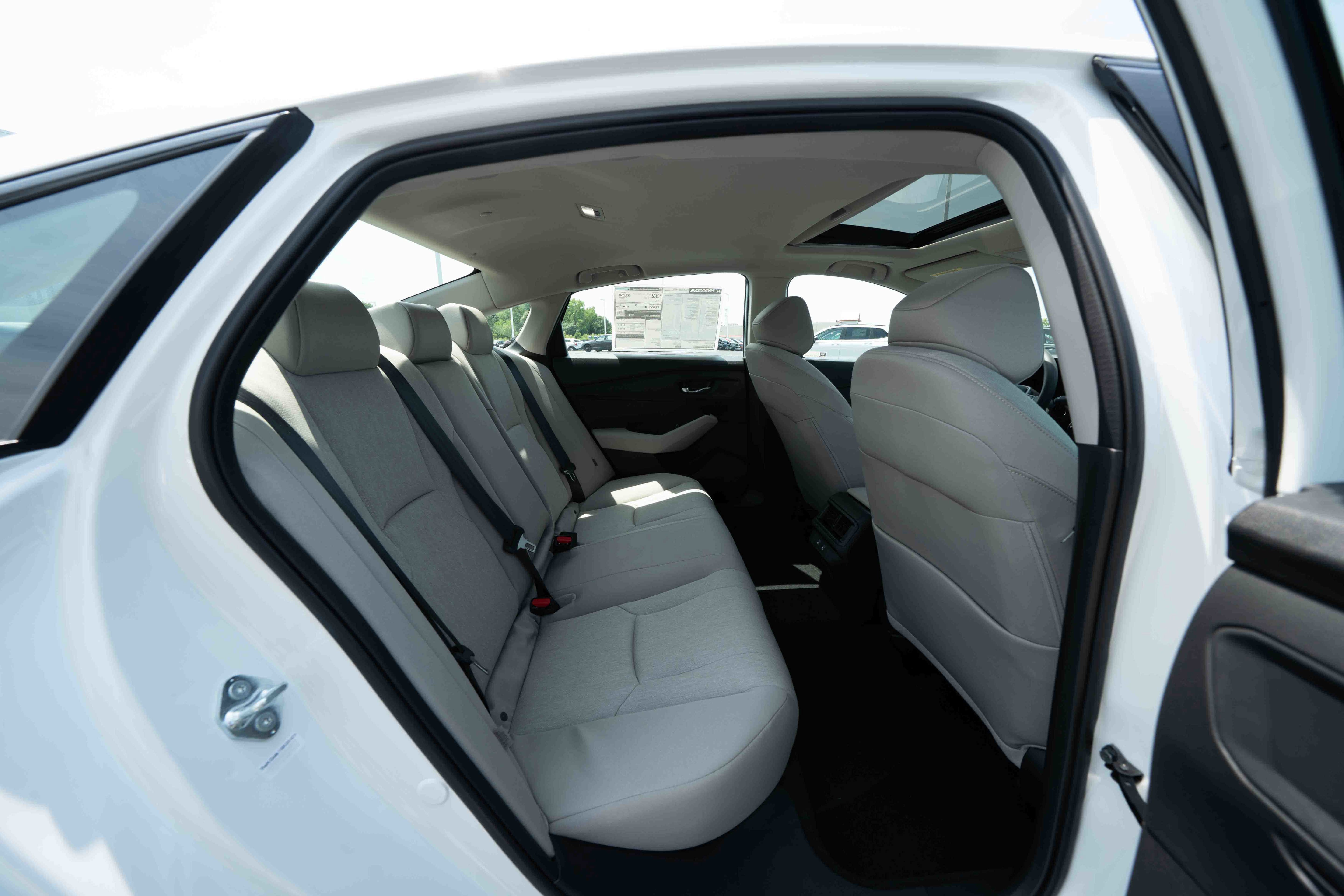 New 2025 Honda Accord SE image 24