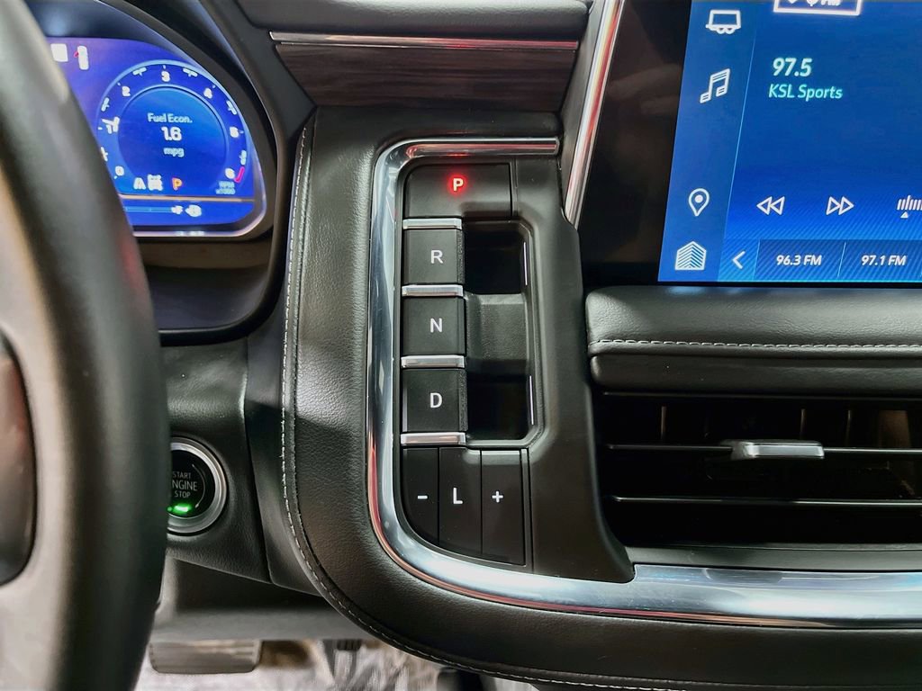 Used 2023 Chevrolet Tahoe Z71 AWD/4WD image 17