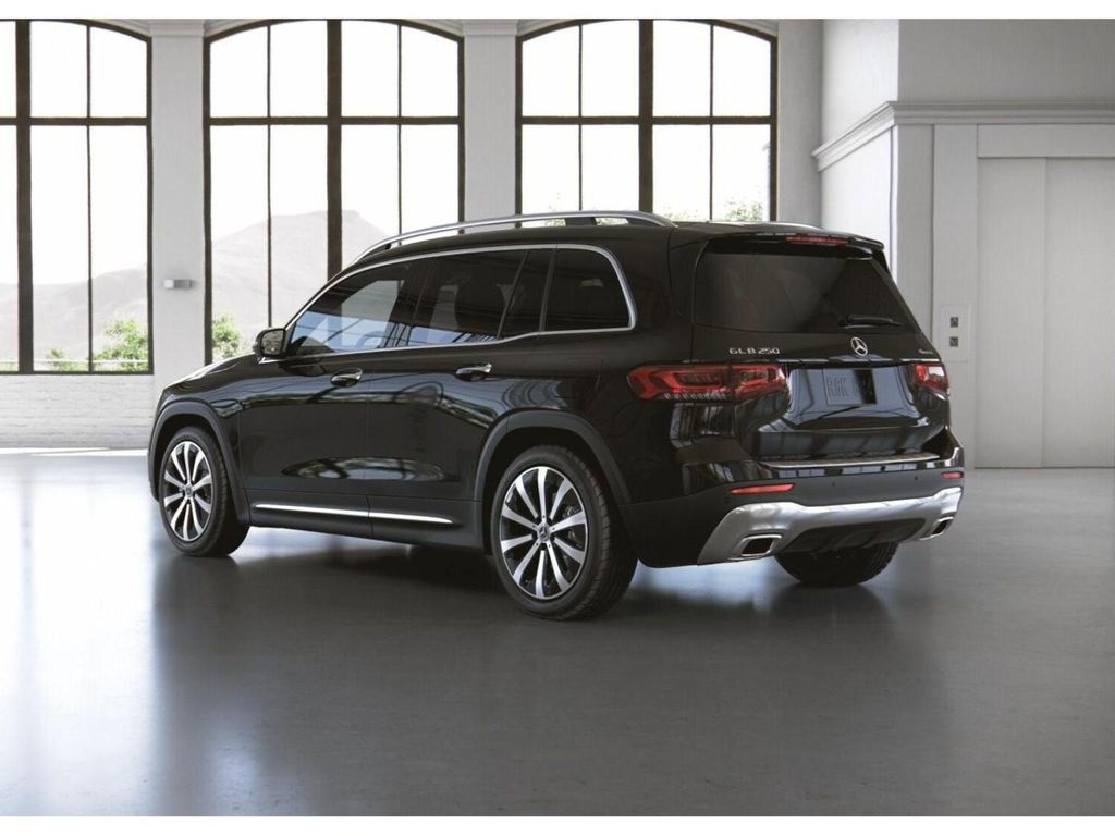 Certified 2022 Mercedes-Benz GLB 250 4MATIC image 30