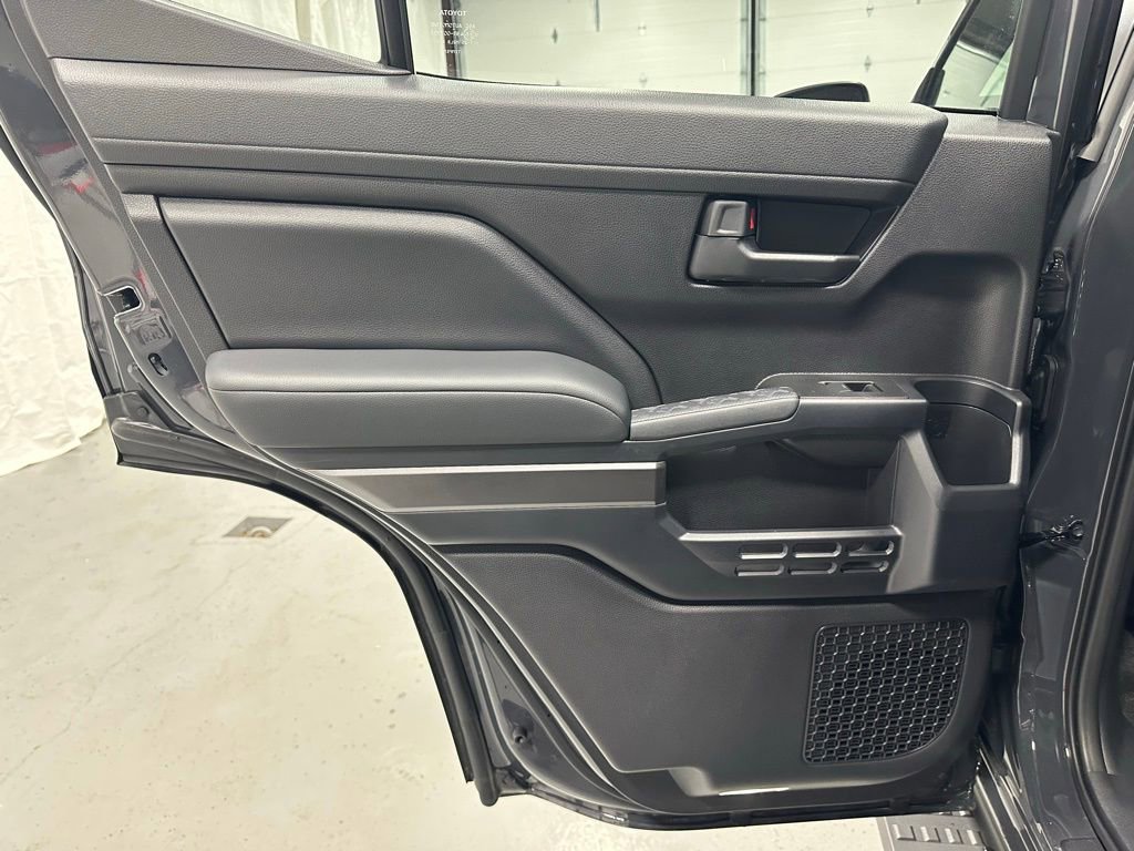 Used 2025 Toyota 4Runner TRD Off-Road image 40