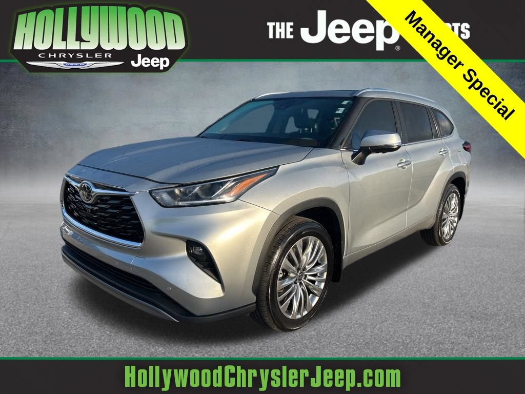 Used 2024 Toyota Highlander Platinum