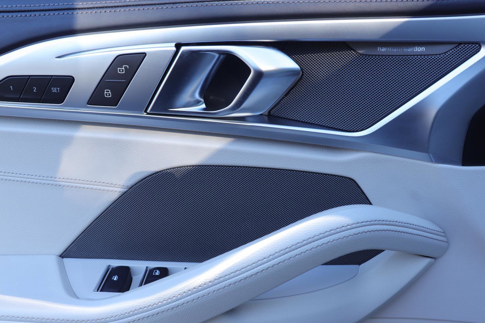 Used 2020 BMW 840i Convertible w/ Driving Assistance Package 2 image 27