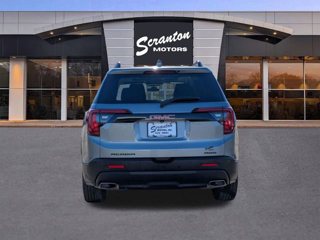 Used 2023 GMC Acadia SLE w/ Driver Convenience Package image 4