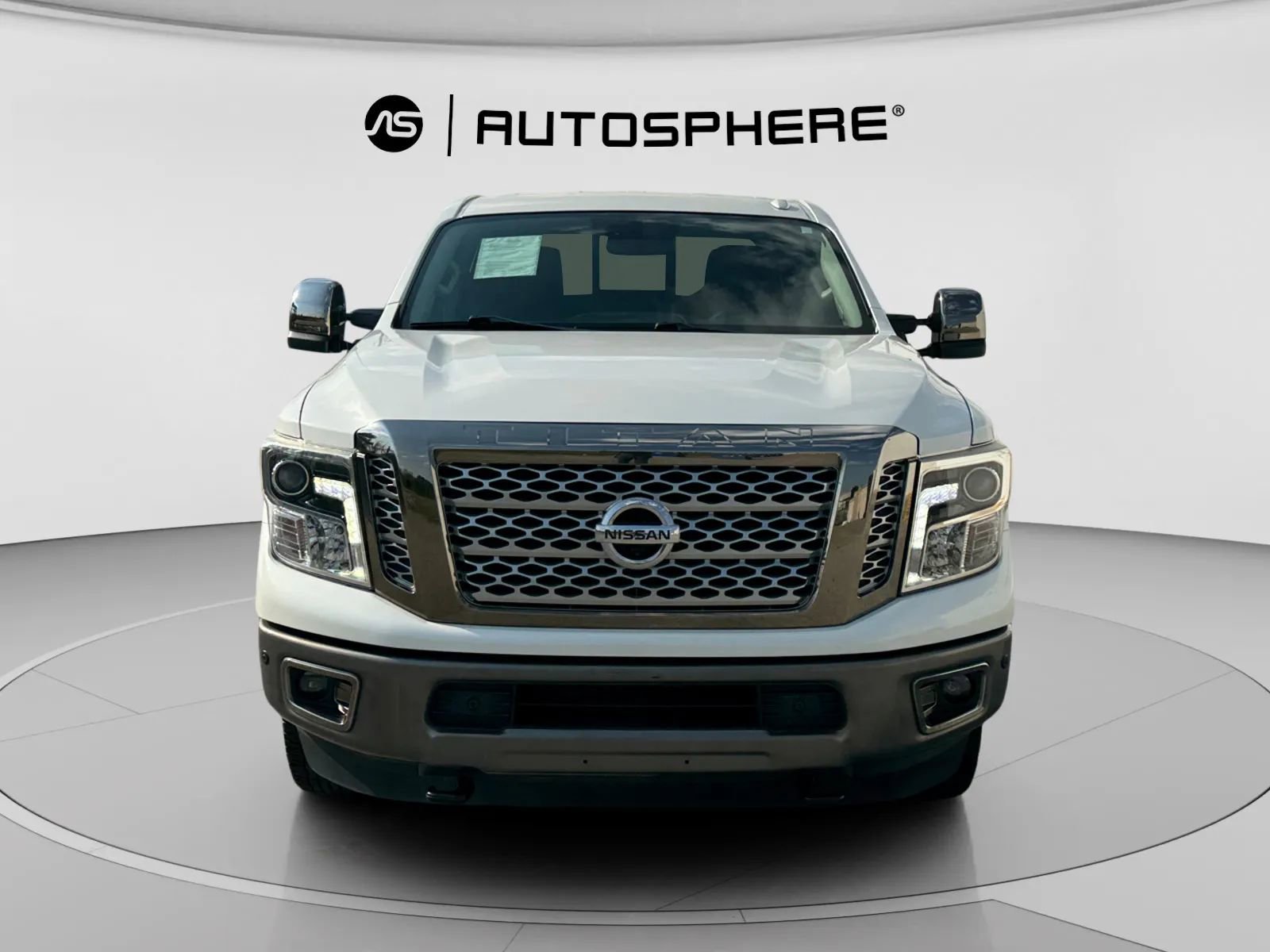 Used 2019 Nissan Titan Platinum Reserve w/ Platinum Utility Package AWD/4WD image 2