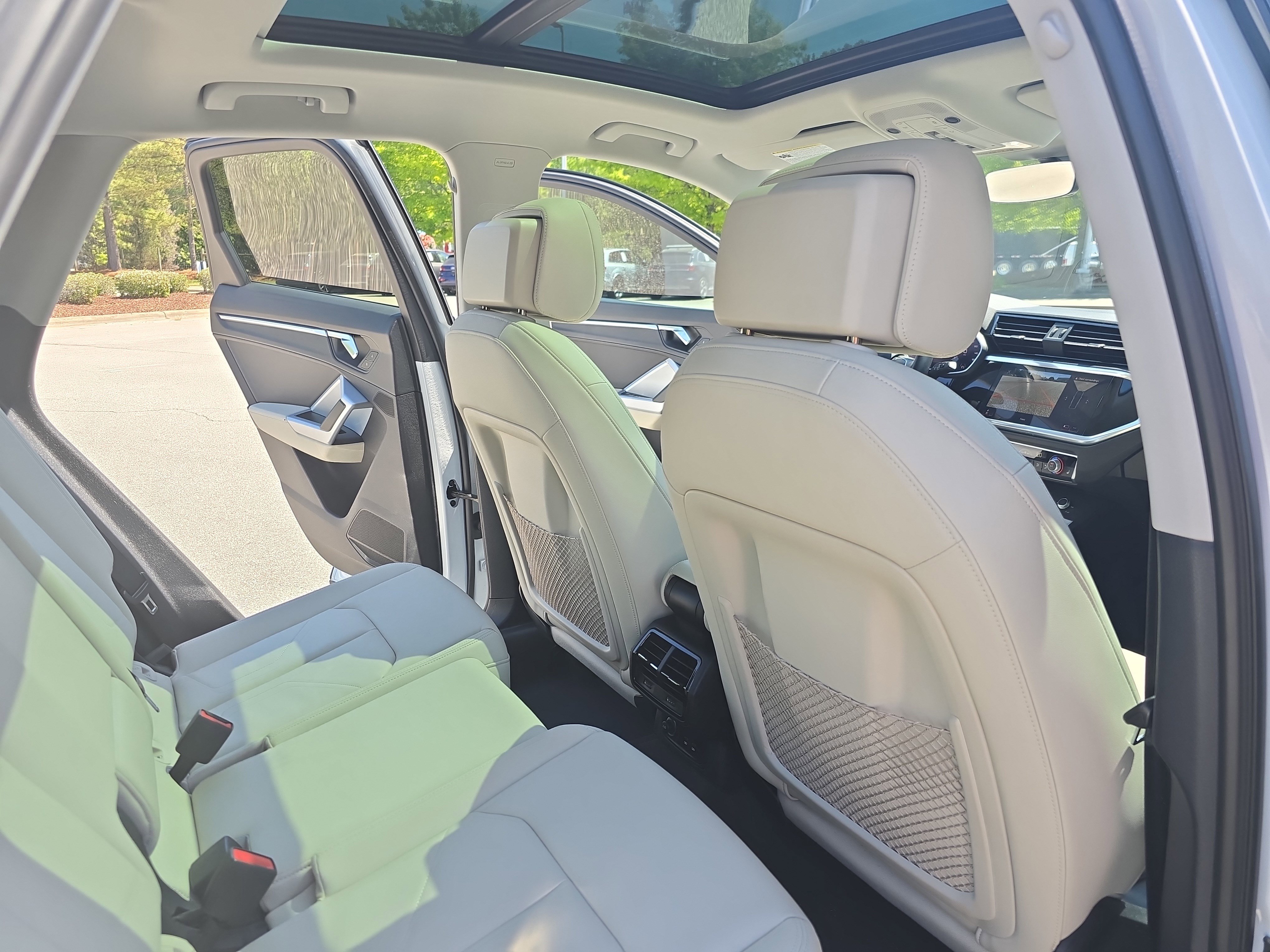 Used 2023 Audi Q3 2.0T Premium Plus w/ Premium Plus Package image 11