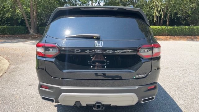 Used 2025 Honda Pilot Sport image 8