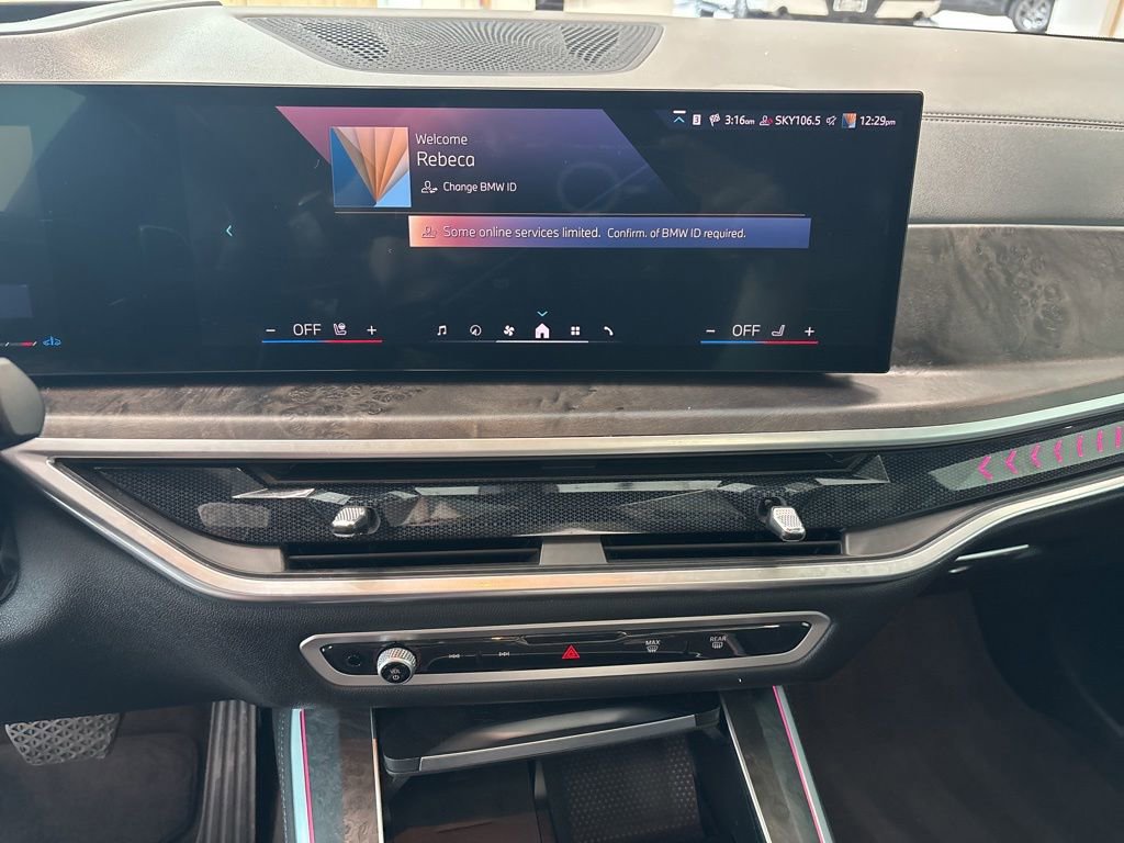 Used 2024 BMW X5 xDrive40i w/ Premium Package AWD/4WD image 10
