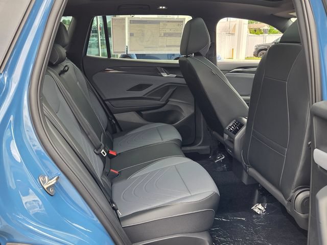 New 2026 Volkswagen Tiguan SE R-Line FWD image 16