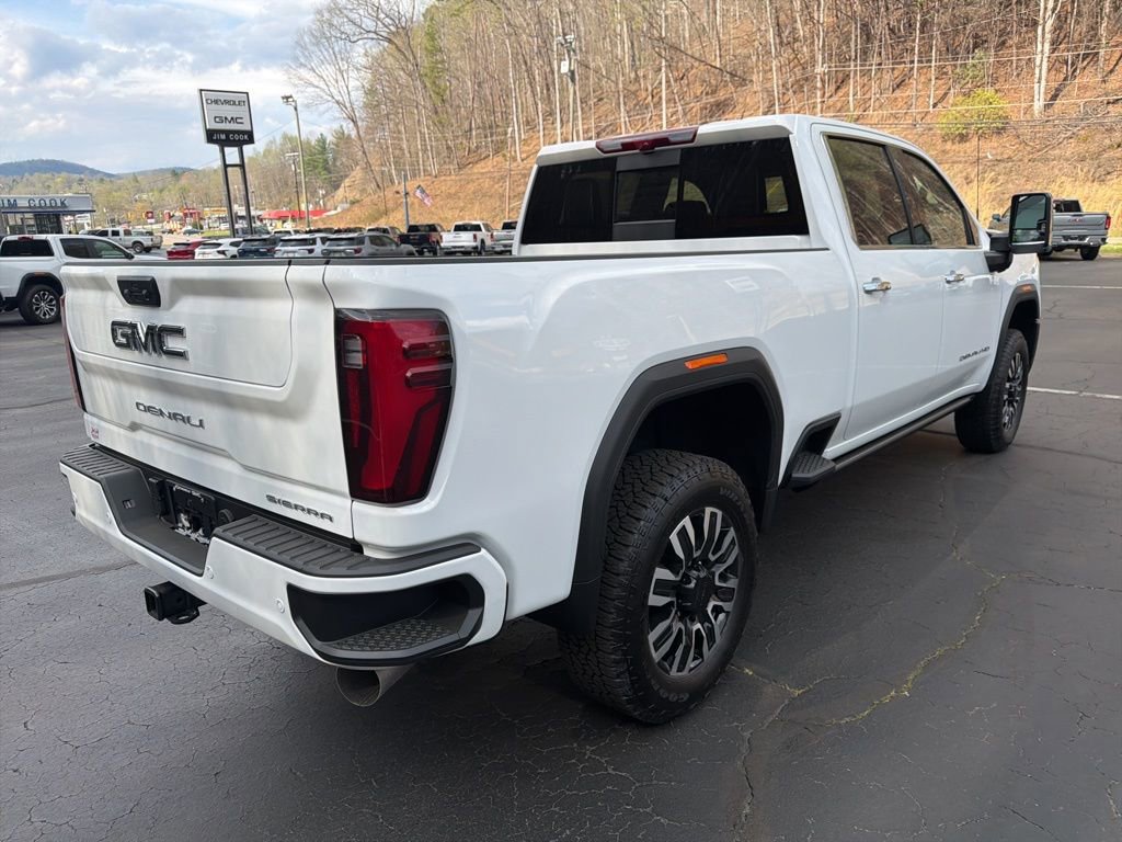New 2026 GMC Sierra 3500 Denali Ultimate image 4
