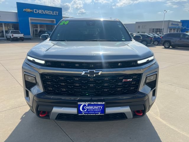 Used 2024 Chevrolet Traverse Z71 w/ LPO, Floor Liner Package AWD/4WD image 8