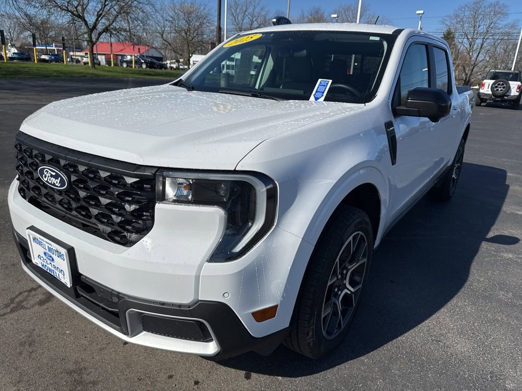 Used 2025 Ford Maverick Lariat AWD/4WD image 3