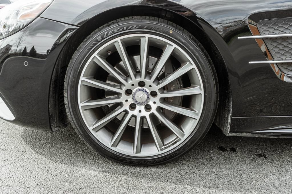 Used 2017 Mercedes-Benz SL 450 w/ Premium I Package image 32