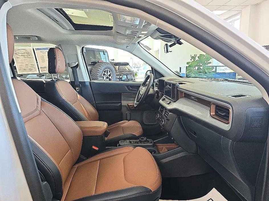Used 2024 Ford Maverick Lariat FWD image 39