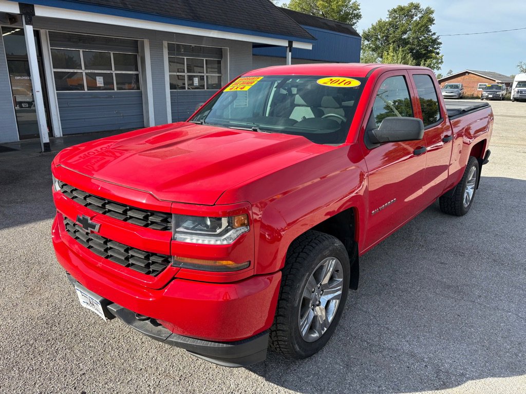 Used 2016 Chevrolet Silverado 1500 Custom w/ Custom Convenience Package image 3