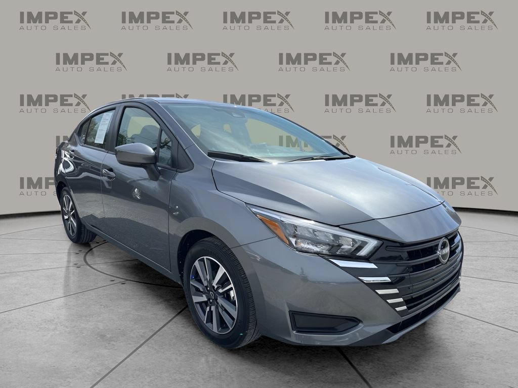 Used 2025 Nissan Versa SV FWD image 7