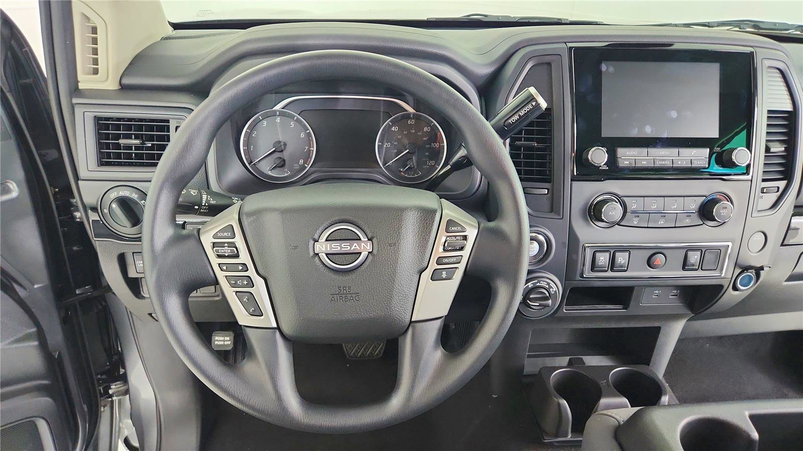 Certified 2024 Nissan Titan SV image 30