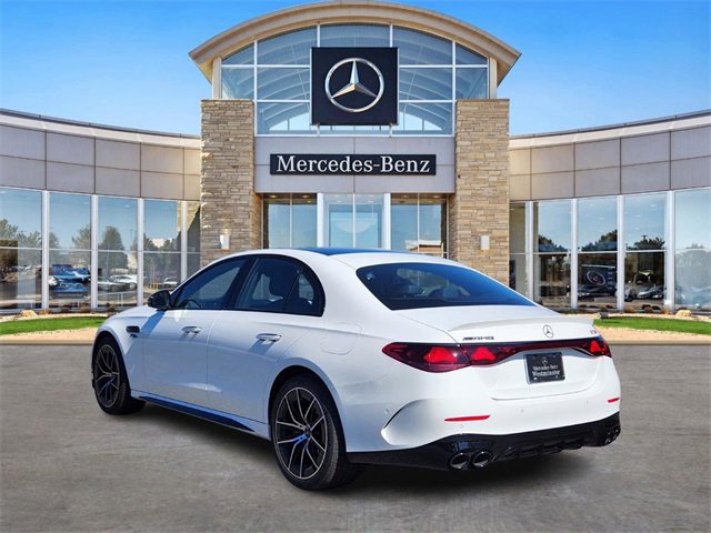 New 2026 Mercedes-Benz E 53 AMG e 4MATIC Sedan image 3