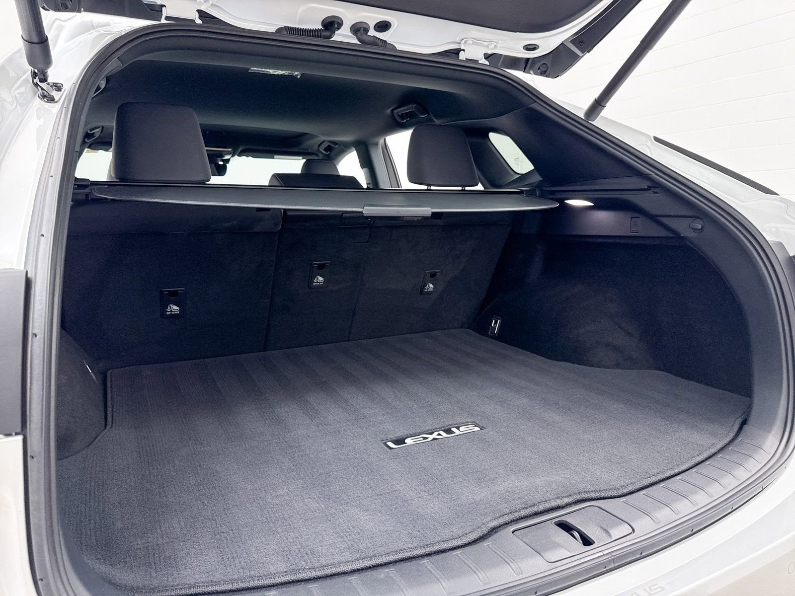 Used 2024 Lexus RX 350 FWD w/ Technology Package image 34