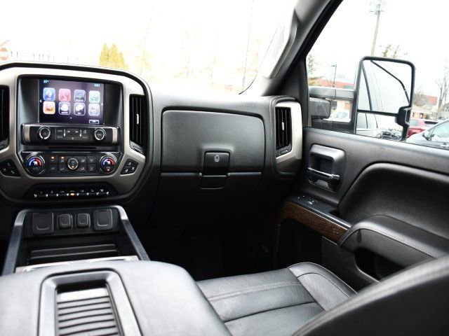 Used 2017 GMC Sierra 2500 Denali w/ Duramax Plus Package image 24