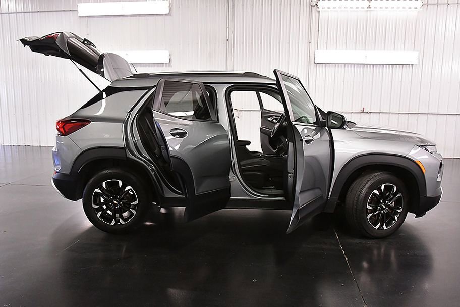 Used 2023 Chevrolet TrailBlazer LT w/ Convenience Package image 31