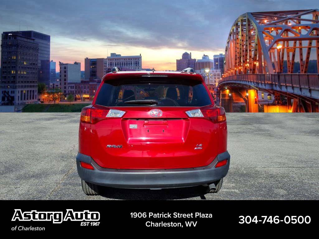 Used 2015 Toyota RAV4 LE image 4