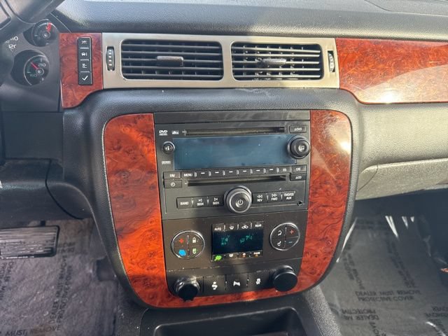Used 2013 Chevrolet Suburban LT AWD/4WD image 10