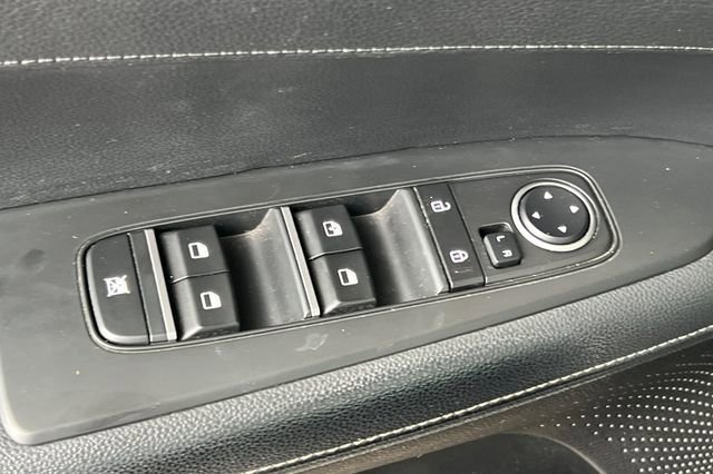 Used 2023 Kia Forte GT-Line w/ GT-Line Premium Package FWD image 12