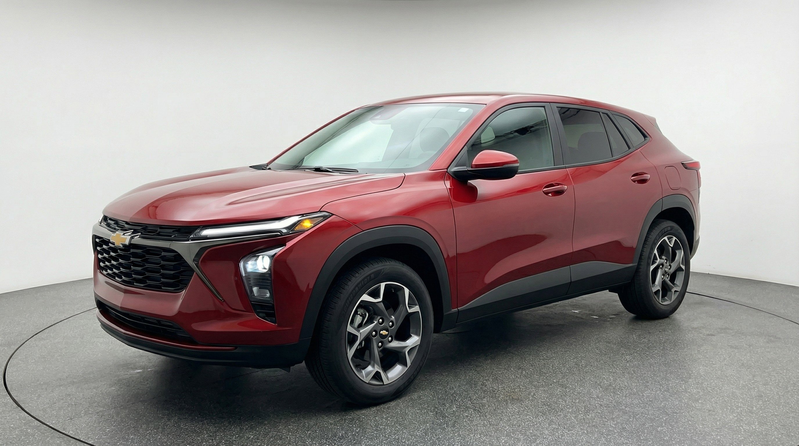 Used 2025 Chevrolet Trax LT w/ LT Convenience Package image 3